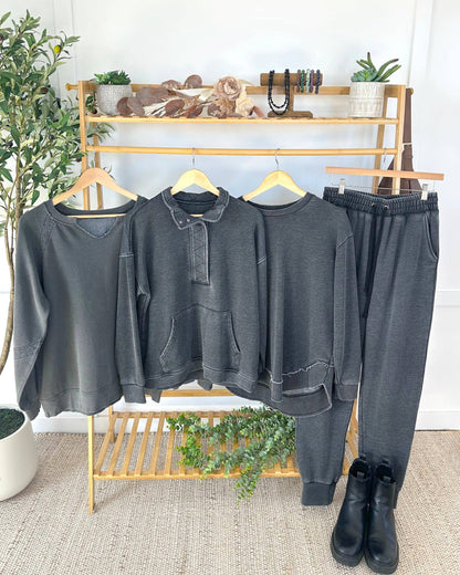 IN STOCK Vintage Wash Joggers - Black: Small